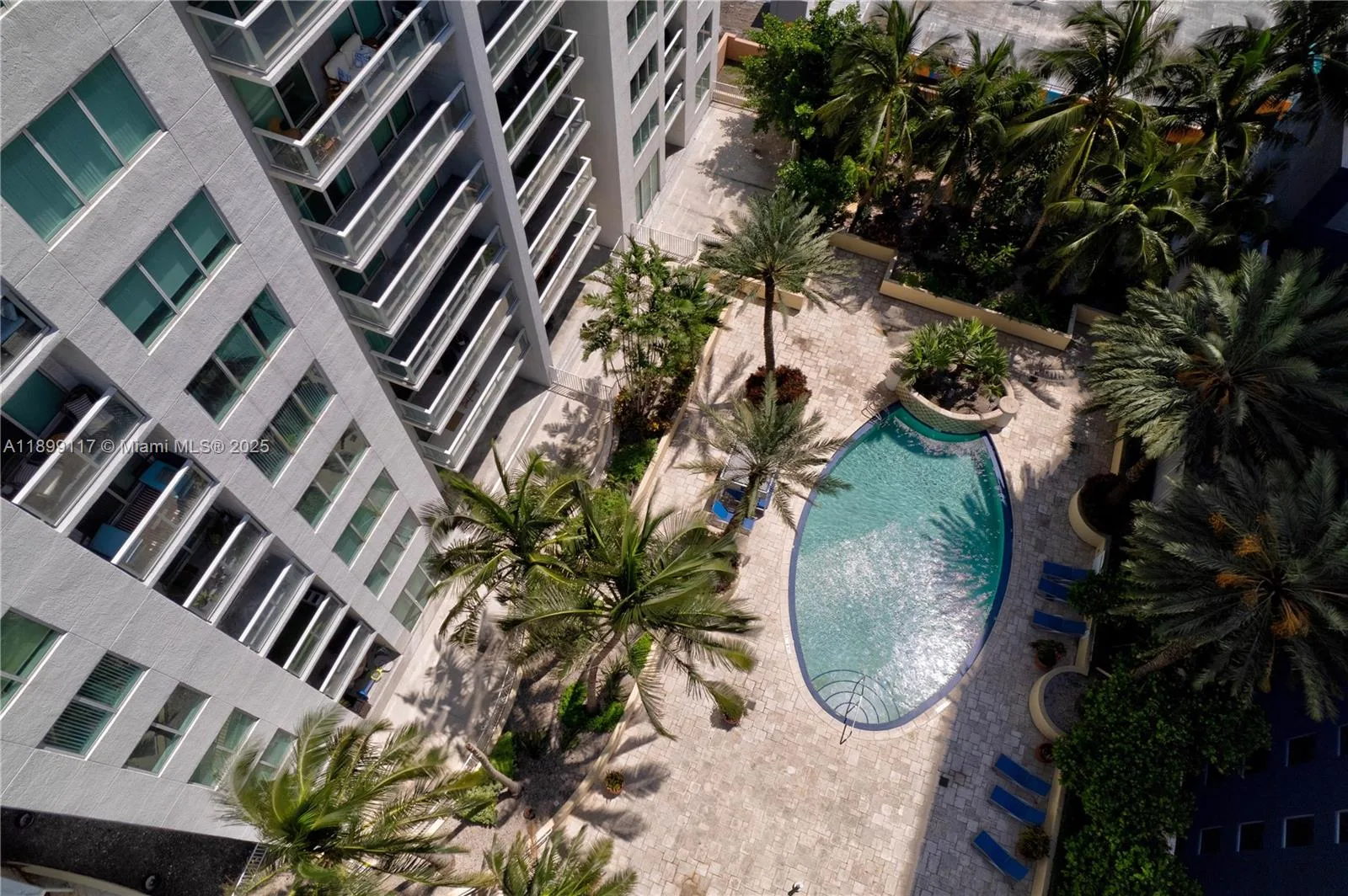 253 NE 2nd St # 2003, Miami, FL 33132 photo 12