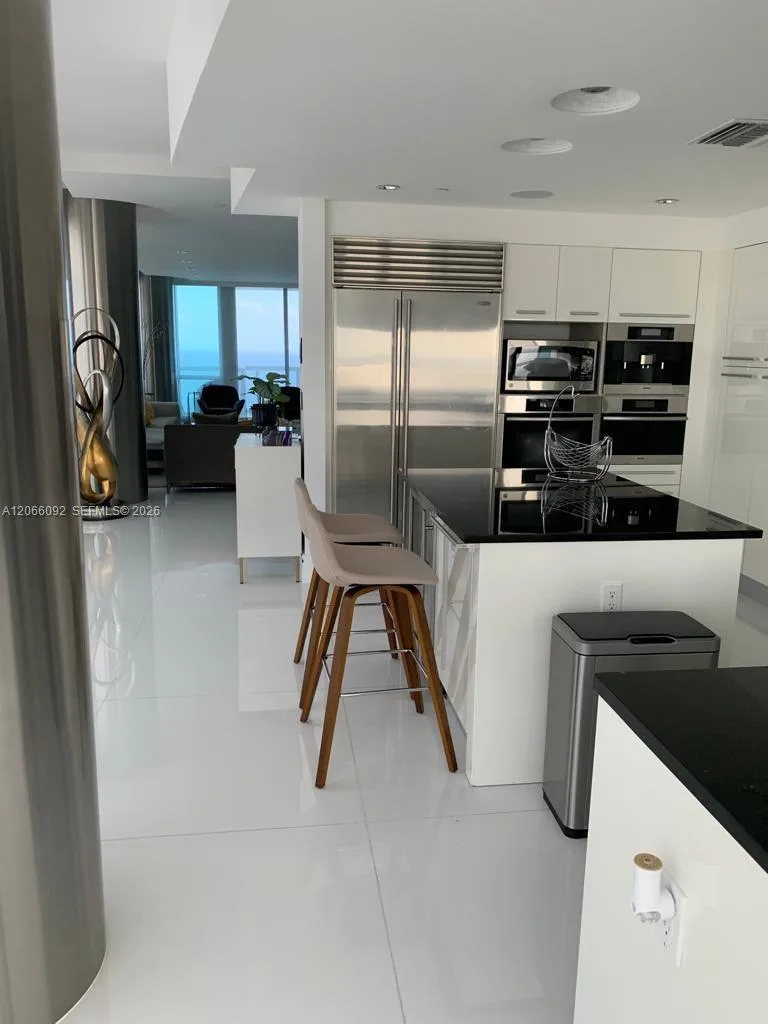 17121 Collins Ave # 3808, Sunny Isles Beach, FL 33160 photo 9