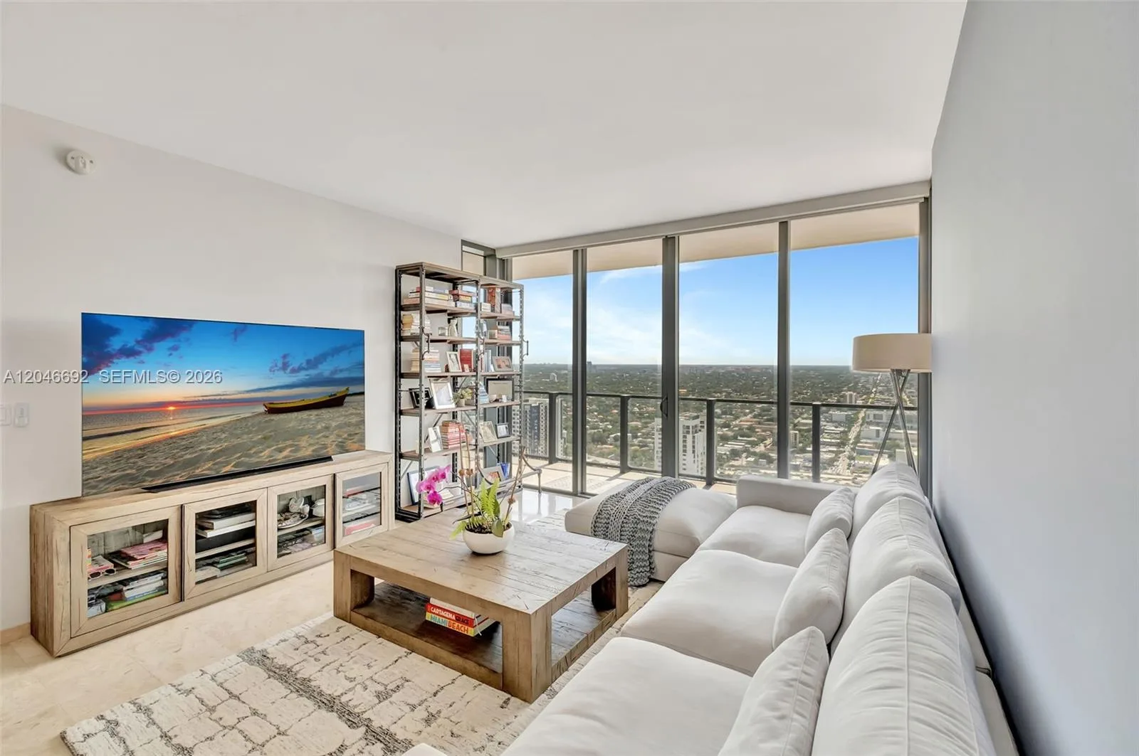 88 SW 7th St # 3604, Miami, FL 33130