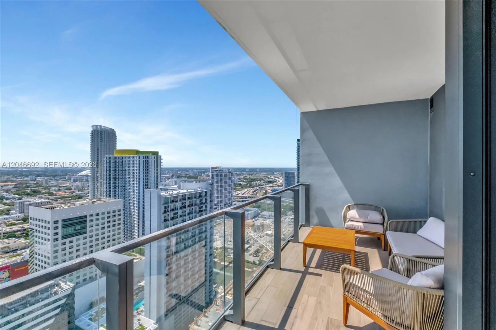 88 SW 7th St # 3604, Miami, FL 33130 photo 11