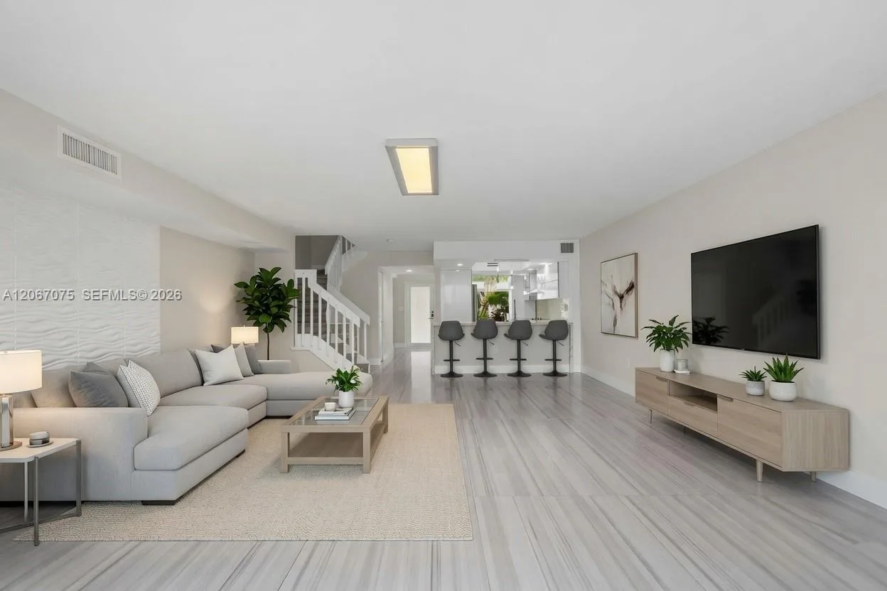 3750 NE 209 Ter, Aventura, FL 33180 photo 9