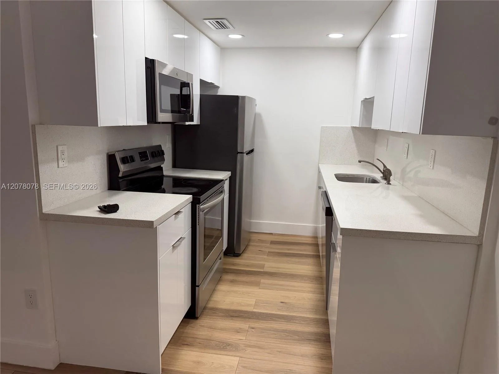 10822 N Kendall Dr # S 23, Miami, FL 33176