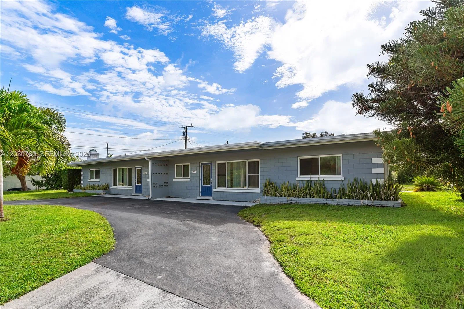 204 NW 1st St, Boynton Beach, FL 33435