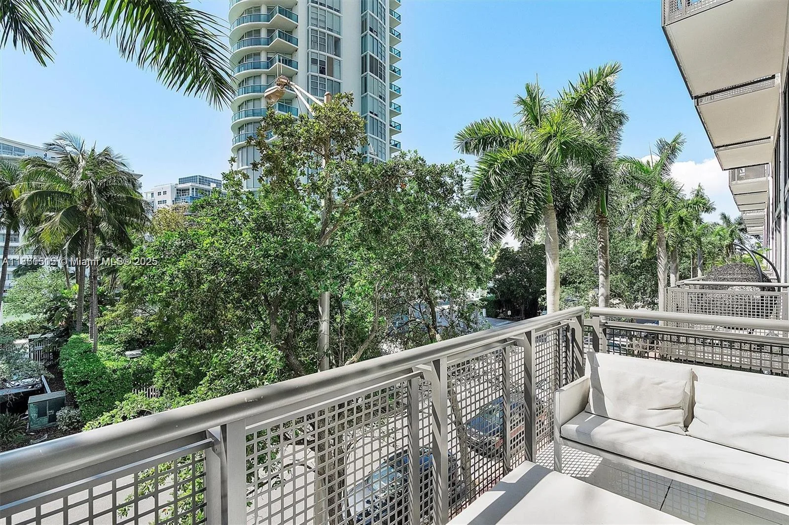 6000 Collins Ave # 326, Miami Beach, FL 33140 photo 11