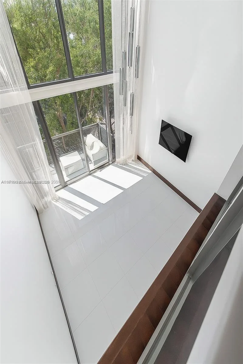 6000 Collins Ave # 326, Miami Beach, FL 33140 photo 4