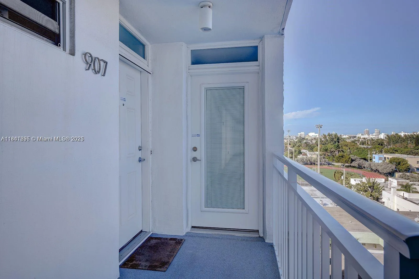 1045 10th St # 907, Miami Beach, FL 33139 photo 5