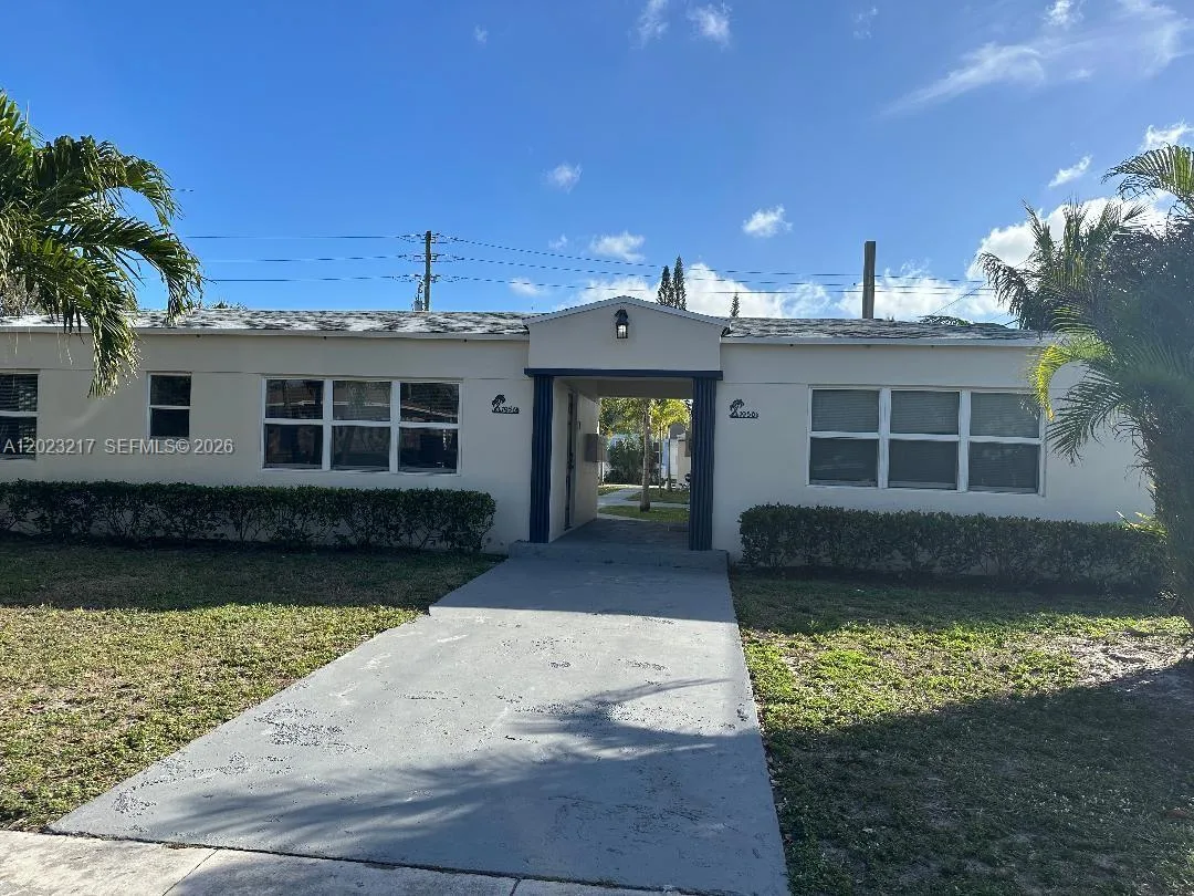 1956 Lincoln St # 5, Hollywood, FL 33020