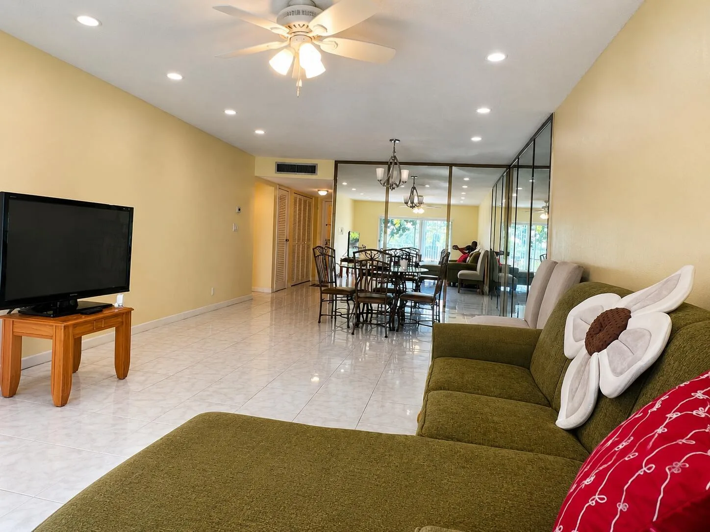 6101 N Falls Cir Drive # 310, Lauderhill, FL 33319