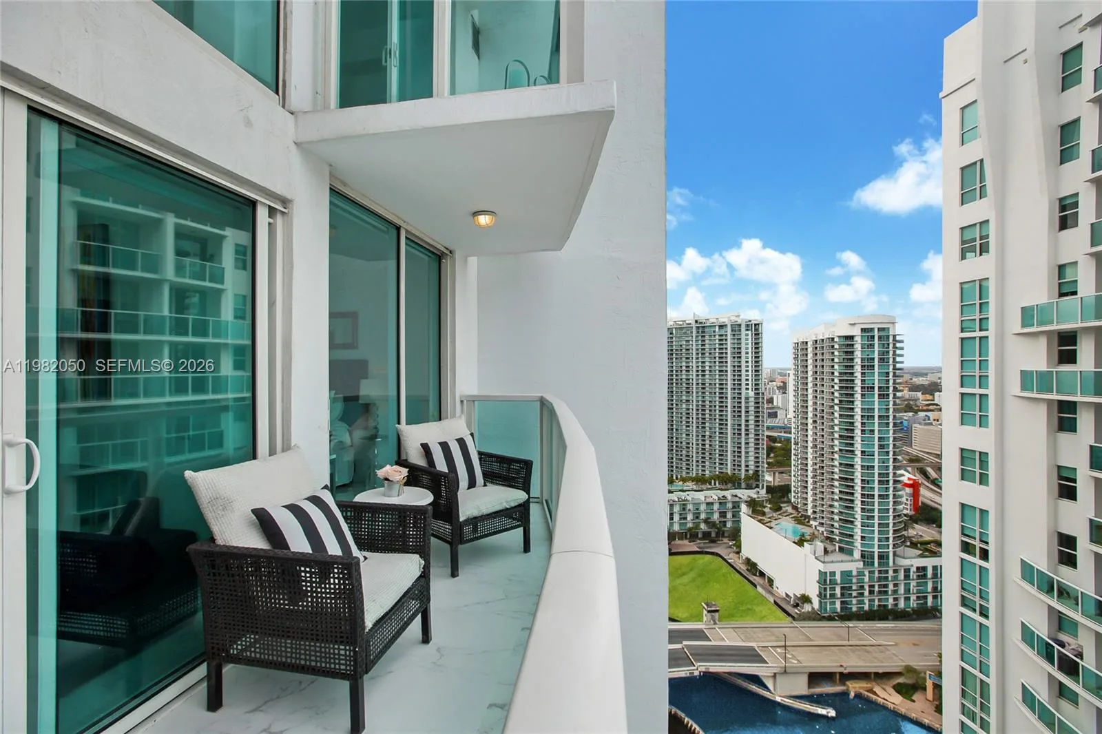41 SE 5th St # 2109, Miami, FL 33131 photo 5