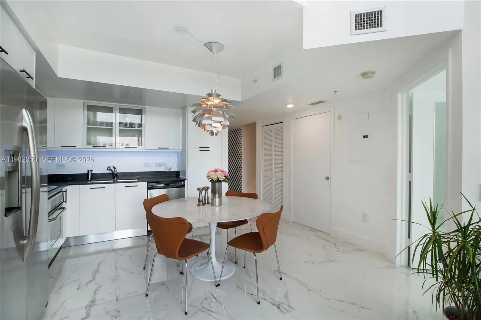 41 SE 5th St # 2109, Miami, FL 33131 photo 9