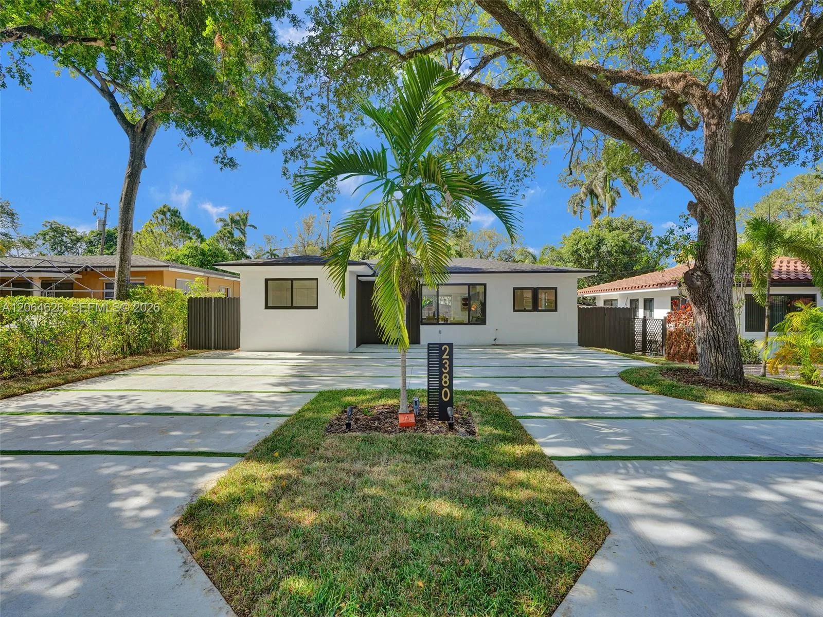 2380 NE 184th Ter, North Miami Beach, FL 33160 photo 2