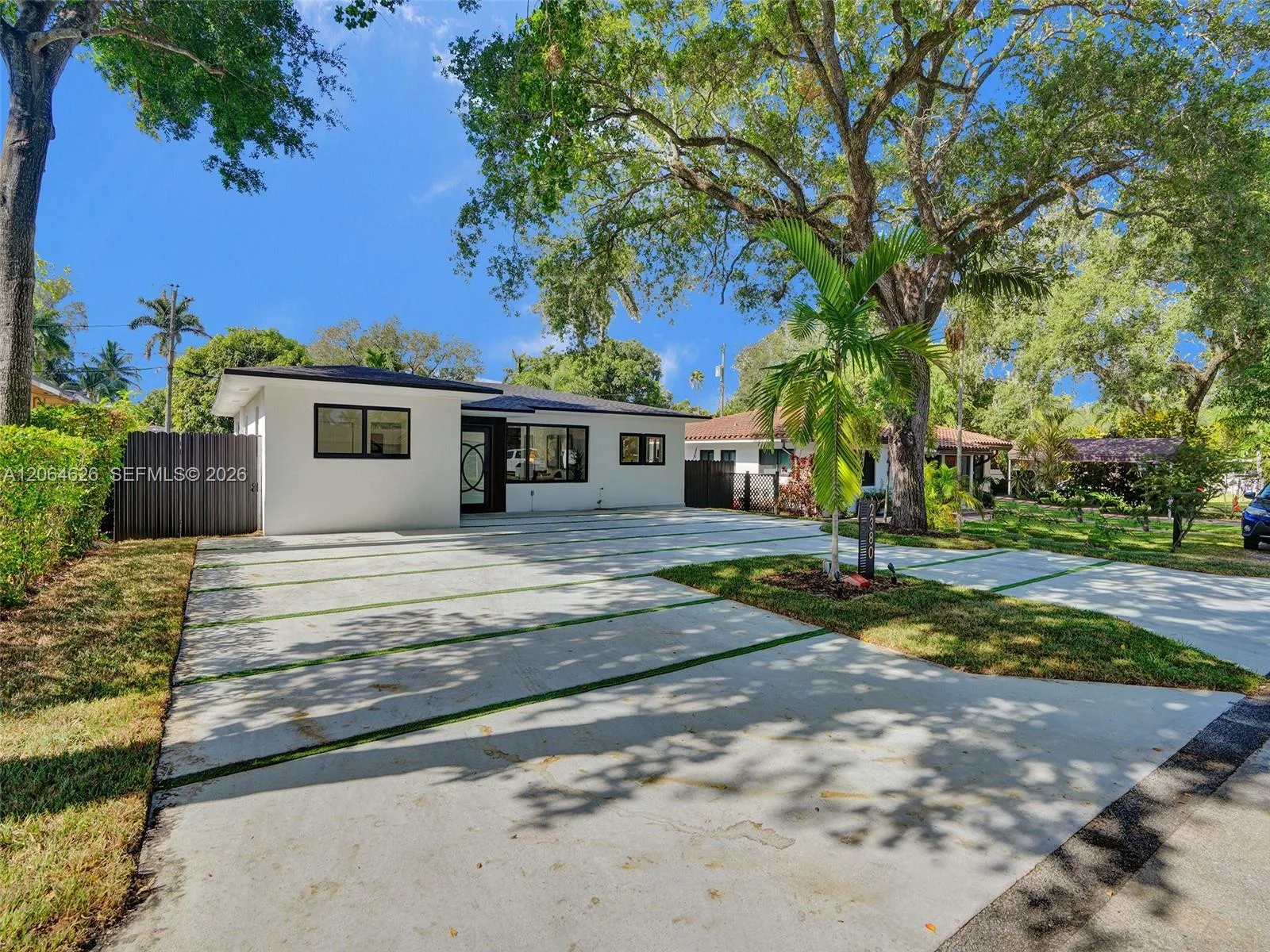 2380 NE 184th Ter, North Miami Beach, FL 33160 photo 3