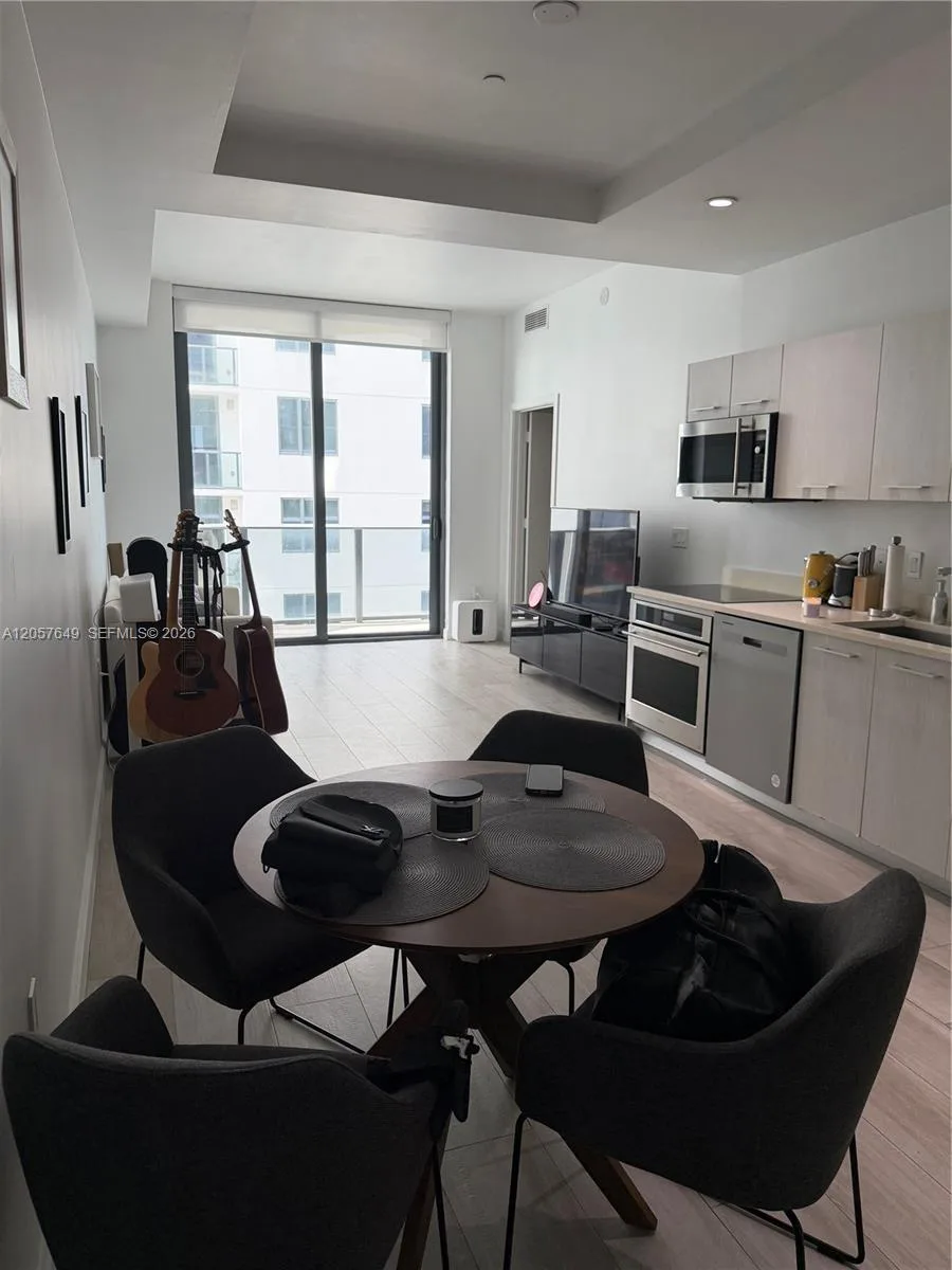 55 SW 9th St # 4209, Miami, FL 33130 photo 12
