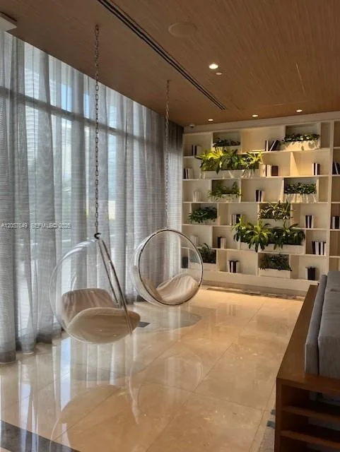 55 SW 9th St # 4209, Miami, FL 33130 photo 8