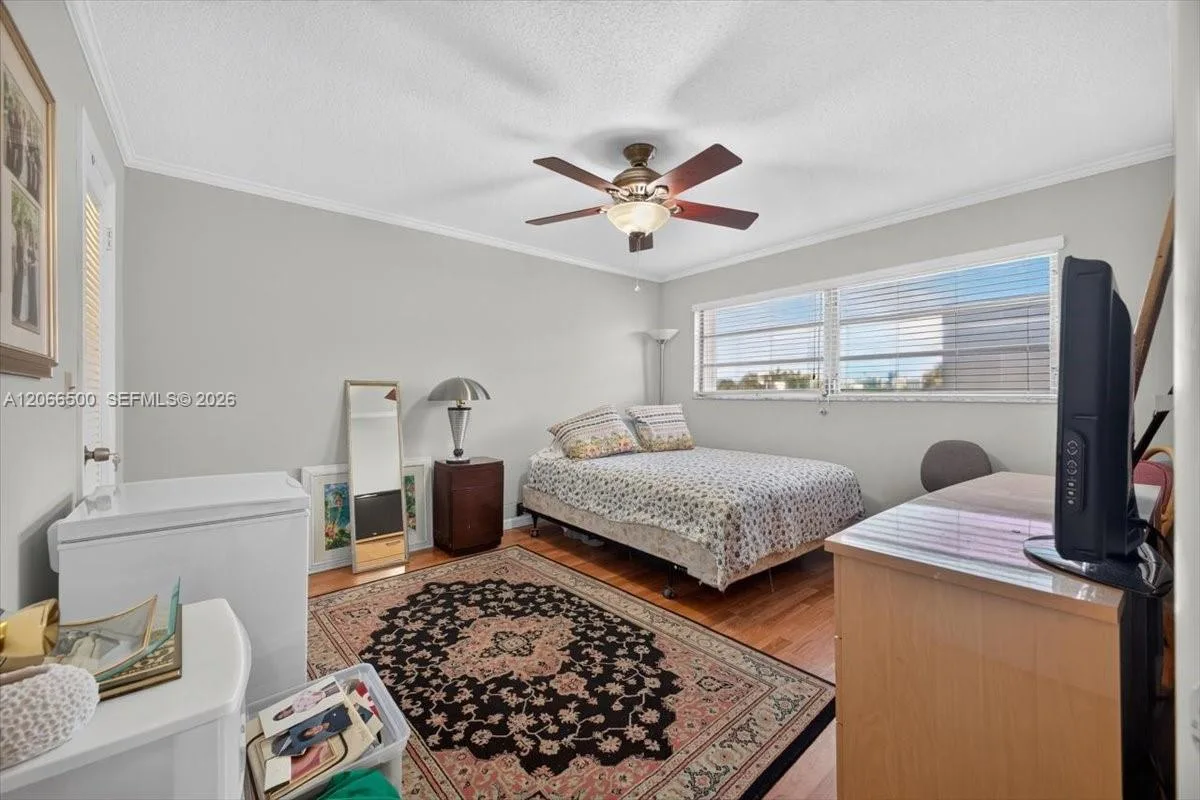 180 NE 12th Ave # 11D, Hallandale Beach, FL 33009 photo 11