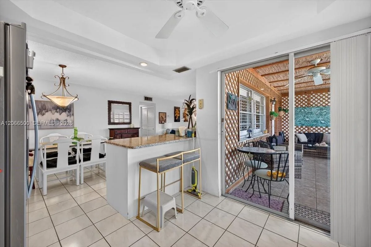 180 NE 12th Ave # 11D, Hallandale Beach, FL 33009 photo 9