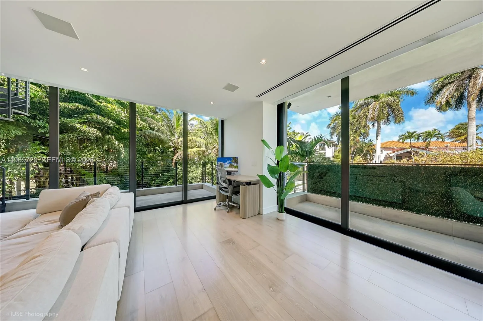 420 N Hibiscus Dr, Miami Beach, FL 33139 photo 11