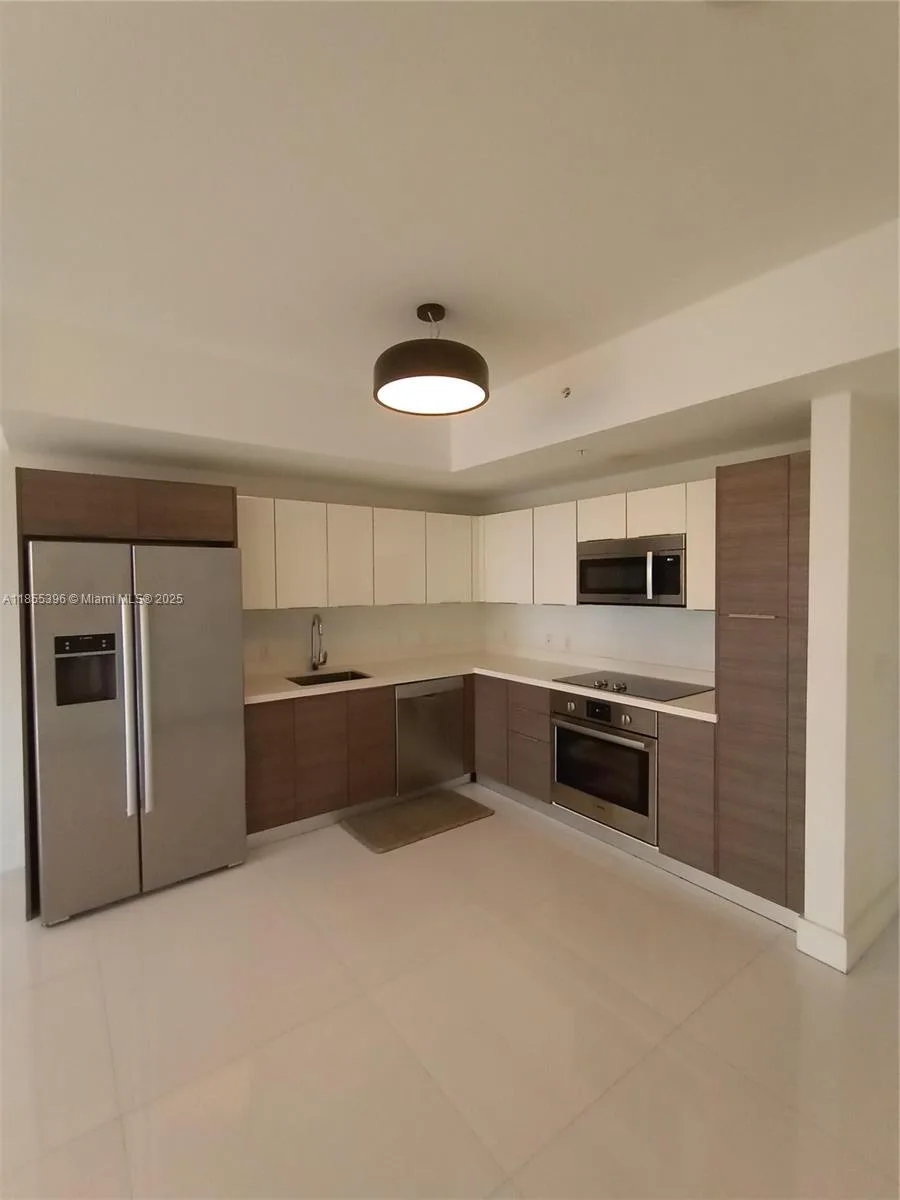 1010 SW 2nd Ave # 1806, Miami, FL 33130