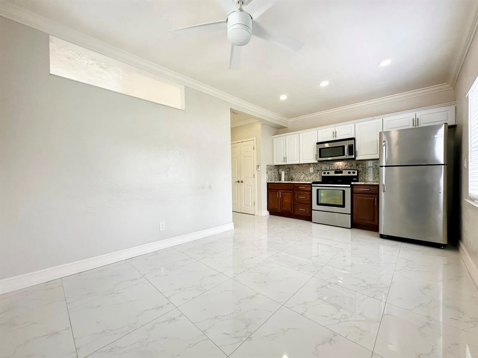 1041 NE 16th Avenue # W, Fort Lauderdale, FL 33304