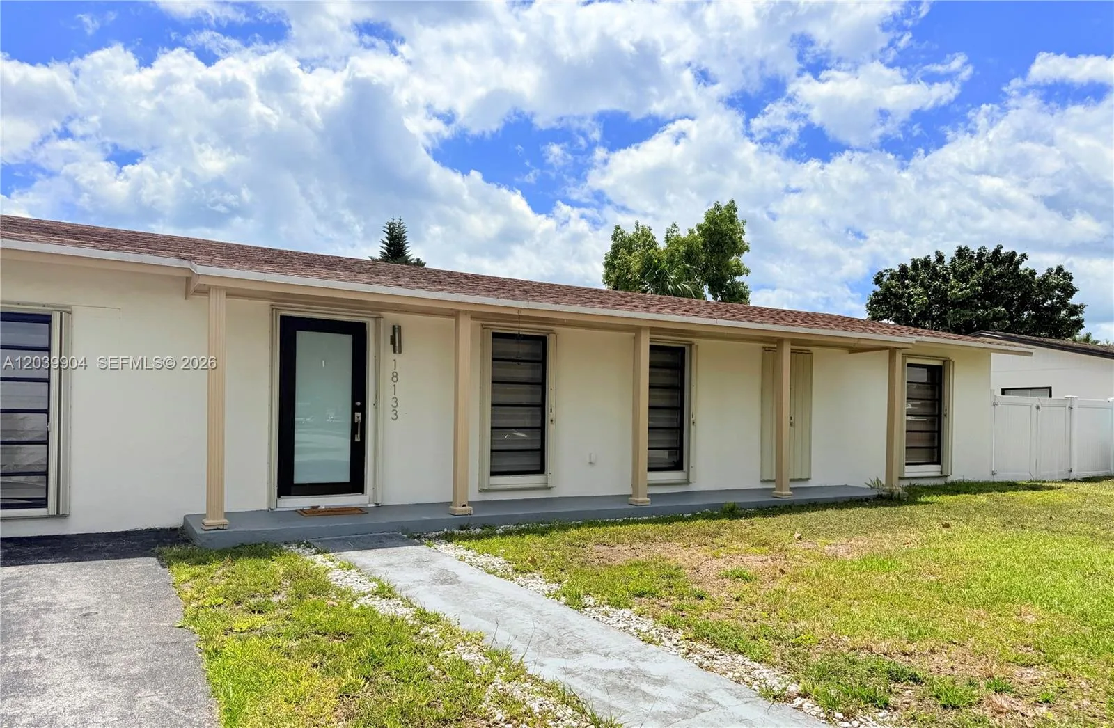18133 SW 93rd Ave, Palmetto Bay, FL 33157