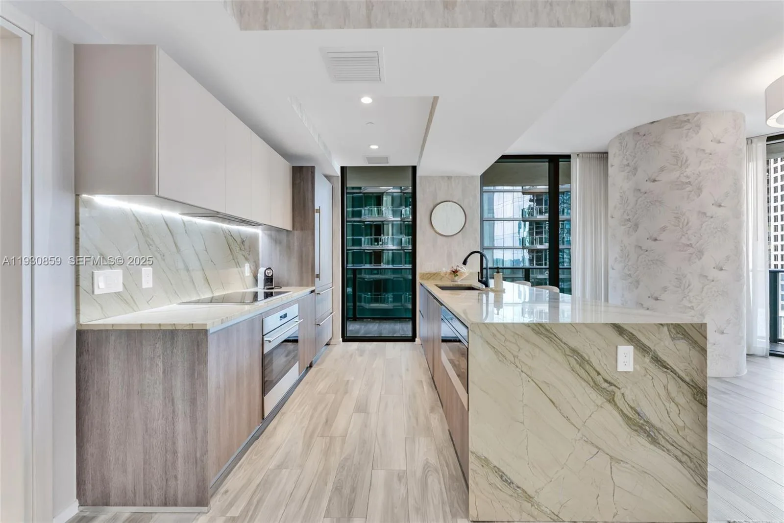 801 S Miami Ave # 1805, Miami, FL 33130 photo 3