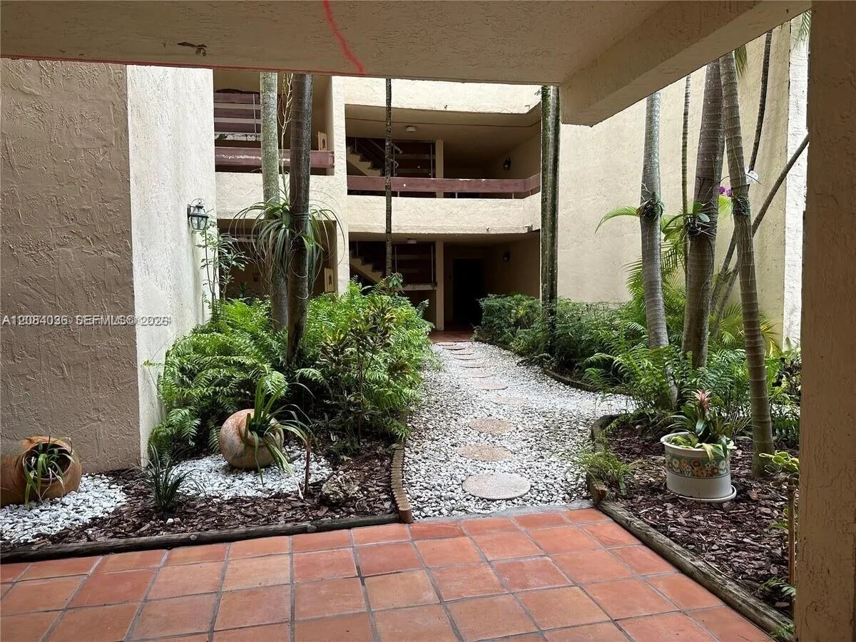12455 SW 93rd Ter # 204T, Miami, FL 33186