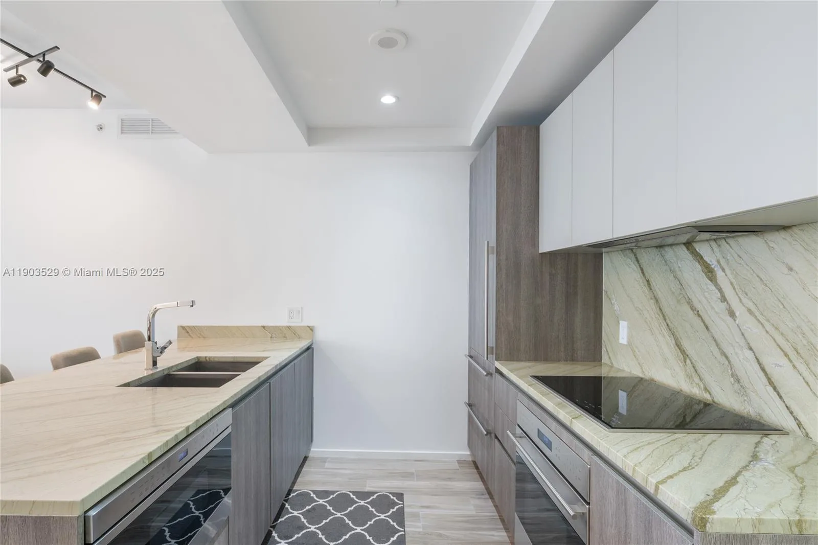 801 S Miami Ave # 1002, Miami, FL 33130 photo 12