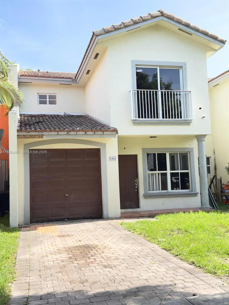646 SW 7th Ter, Florida City, FL 33034