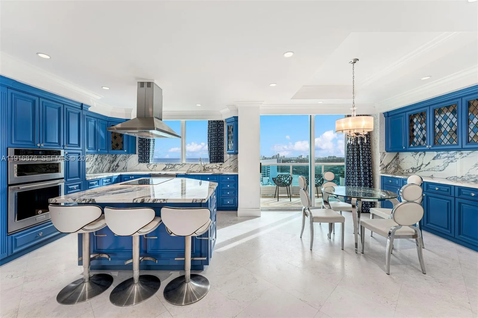 5025 Collins Ave # PH-1, Miami Beach, FL 33140