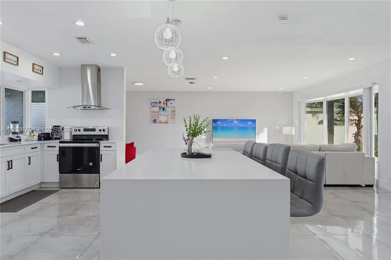 632 S Crescent Dr, Hollywood, FL 33021 photo 7