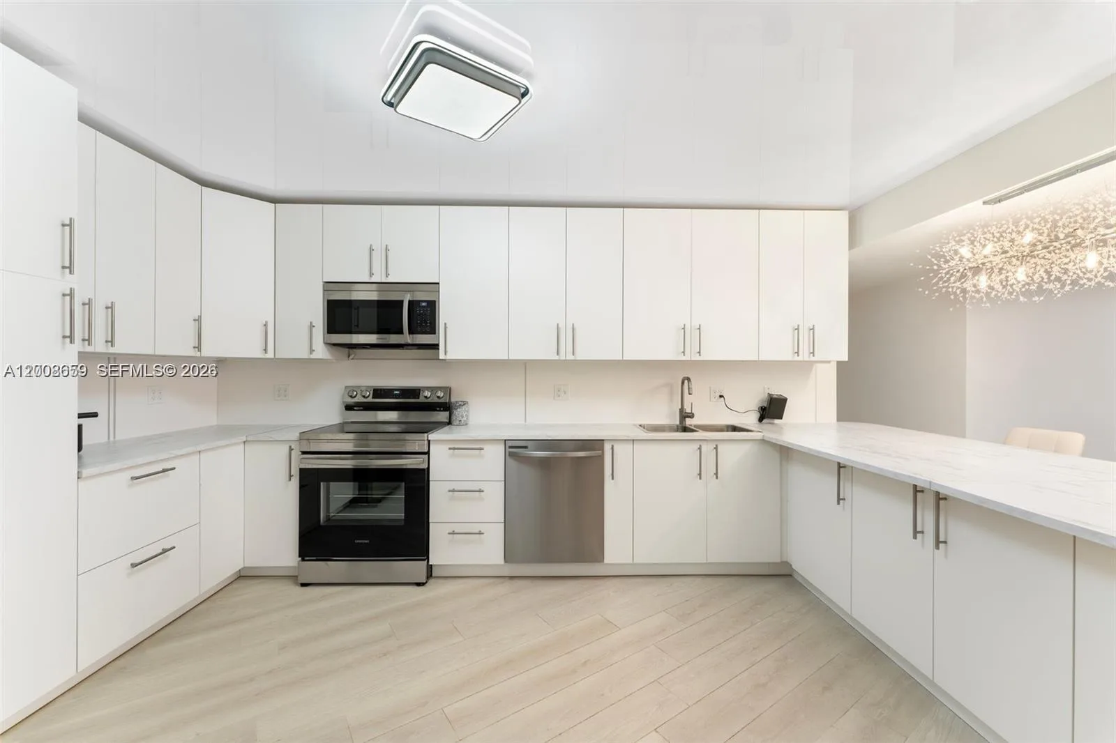 2500 Parkview Dr # 1714, Hallandale Beach, FL 33009 photo 2