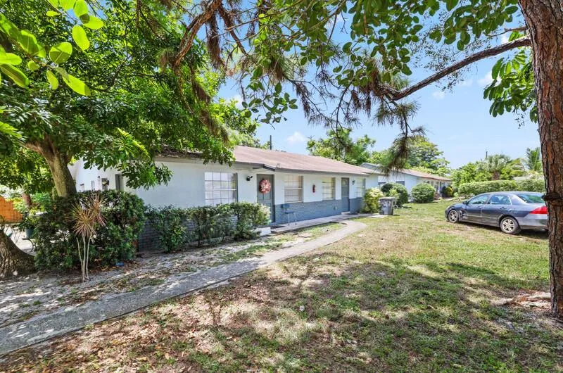 4309 GULFSTREAM Road, Lake Worth, FL 33461 photo 7