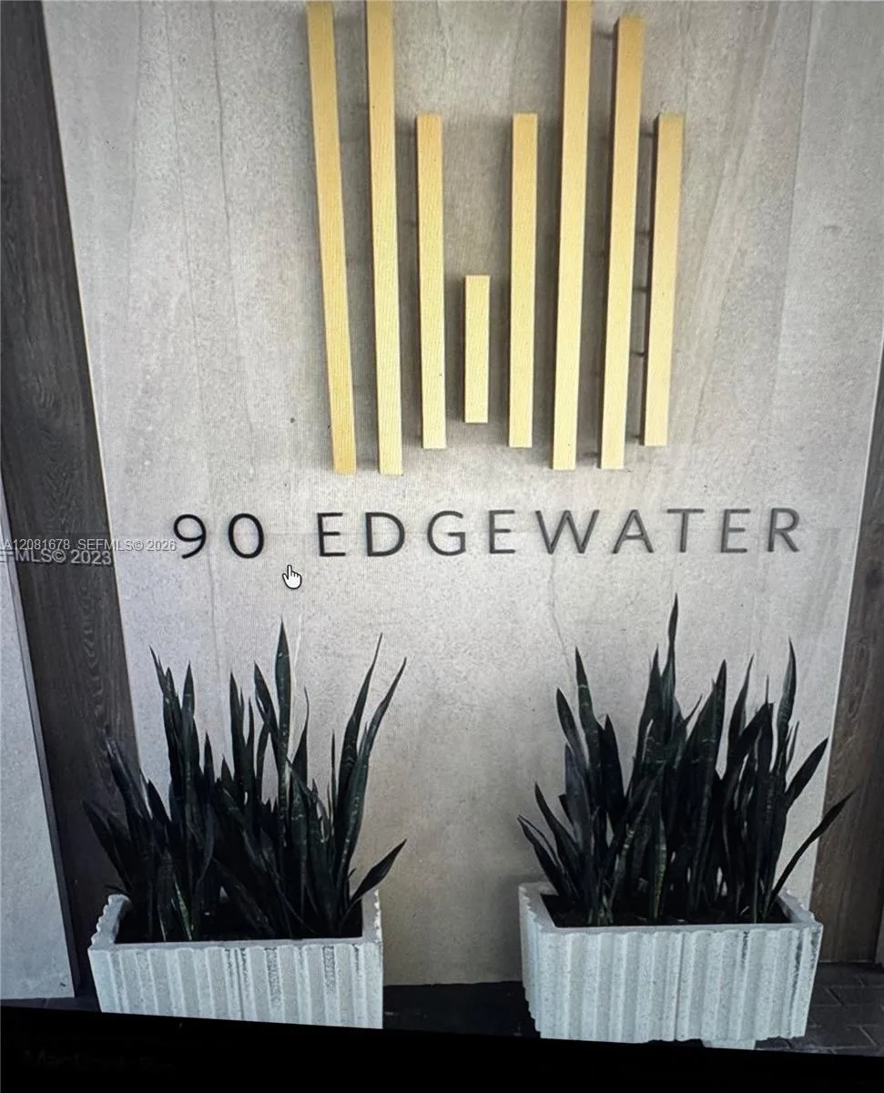 90 Edgewater Dr # 121, Coral Gables, FL 33133