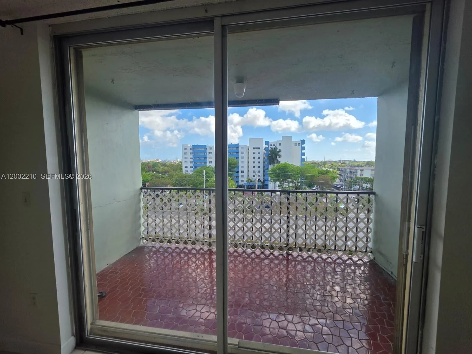5055 NW 7th St # 602, Miami, FL 33126 — zdjęcie 3