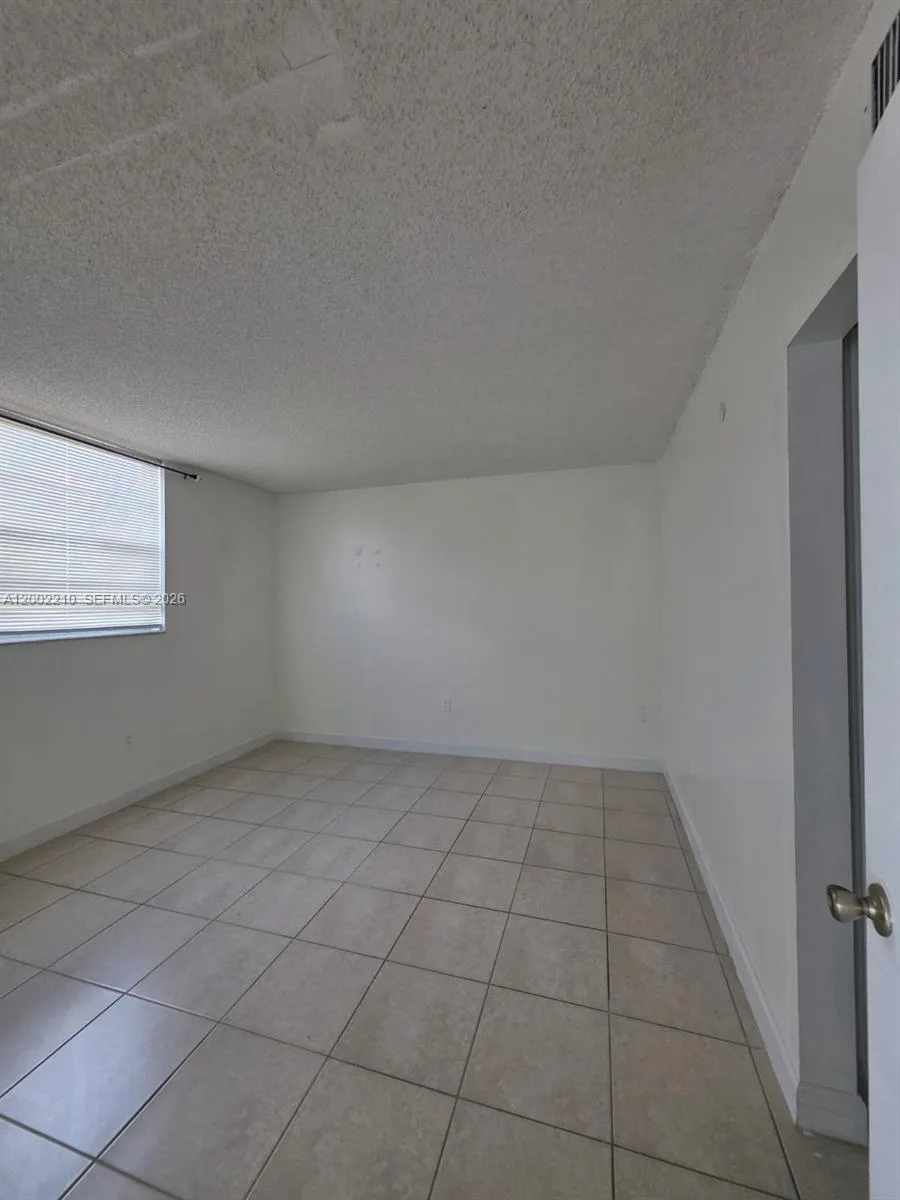 5055 NW 7th St # 602, Miami, FL 33126 photo 8