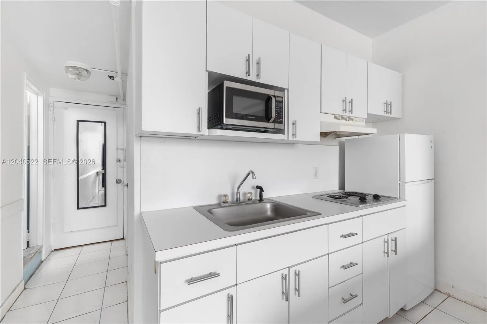 255 W 24th St # 432, Miami Beach, FL 33140 photo 4