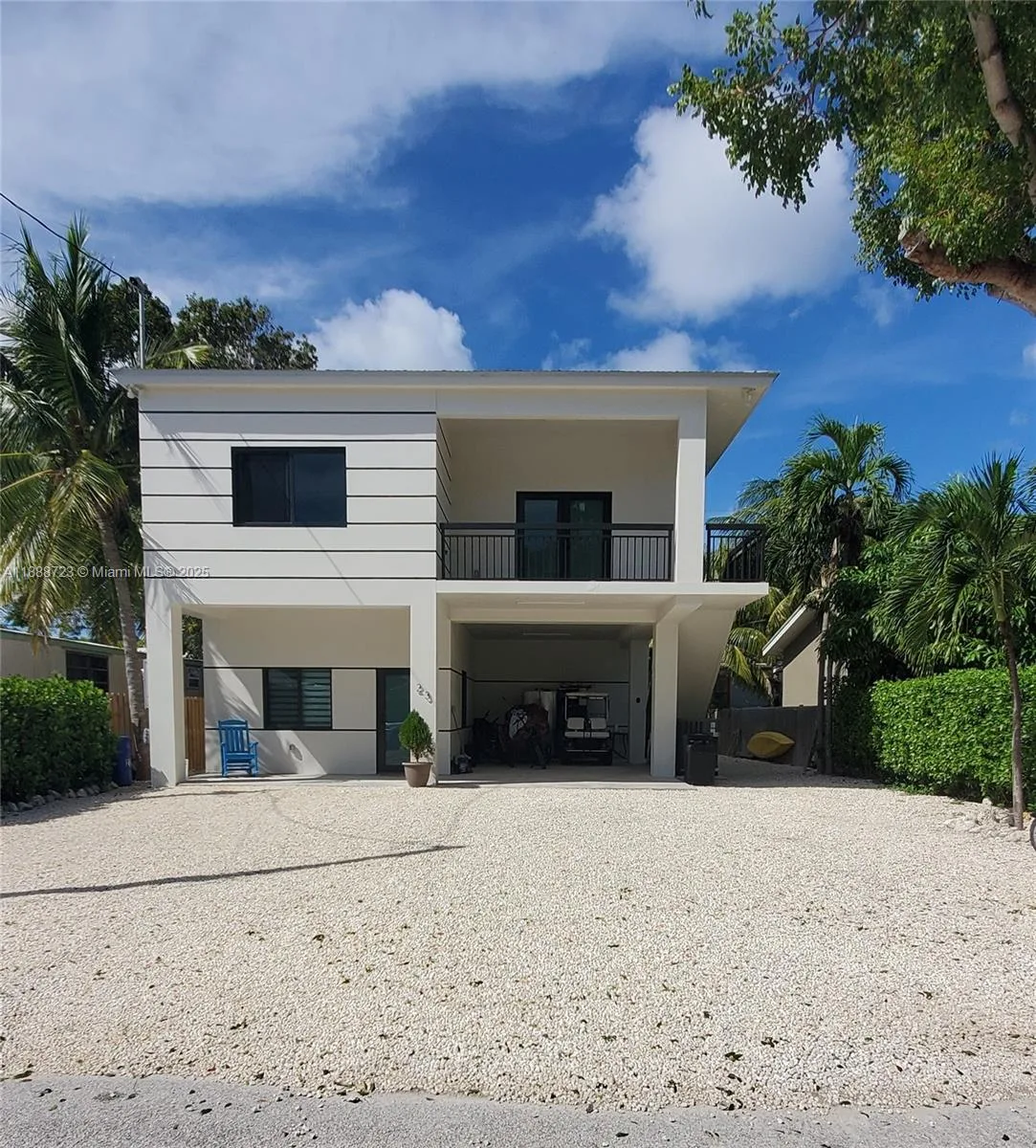 23 Jenny Ln, Key Largo, FL 33037