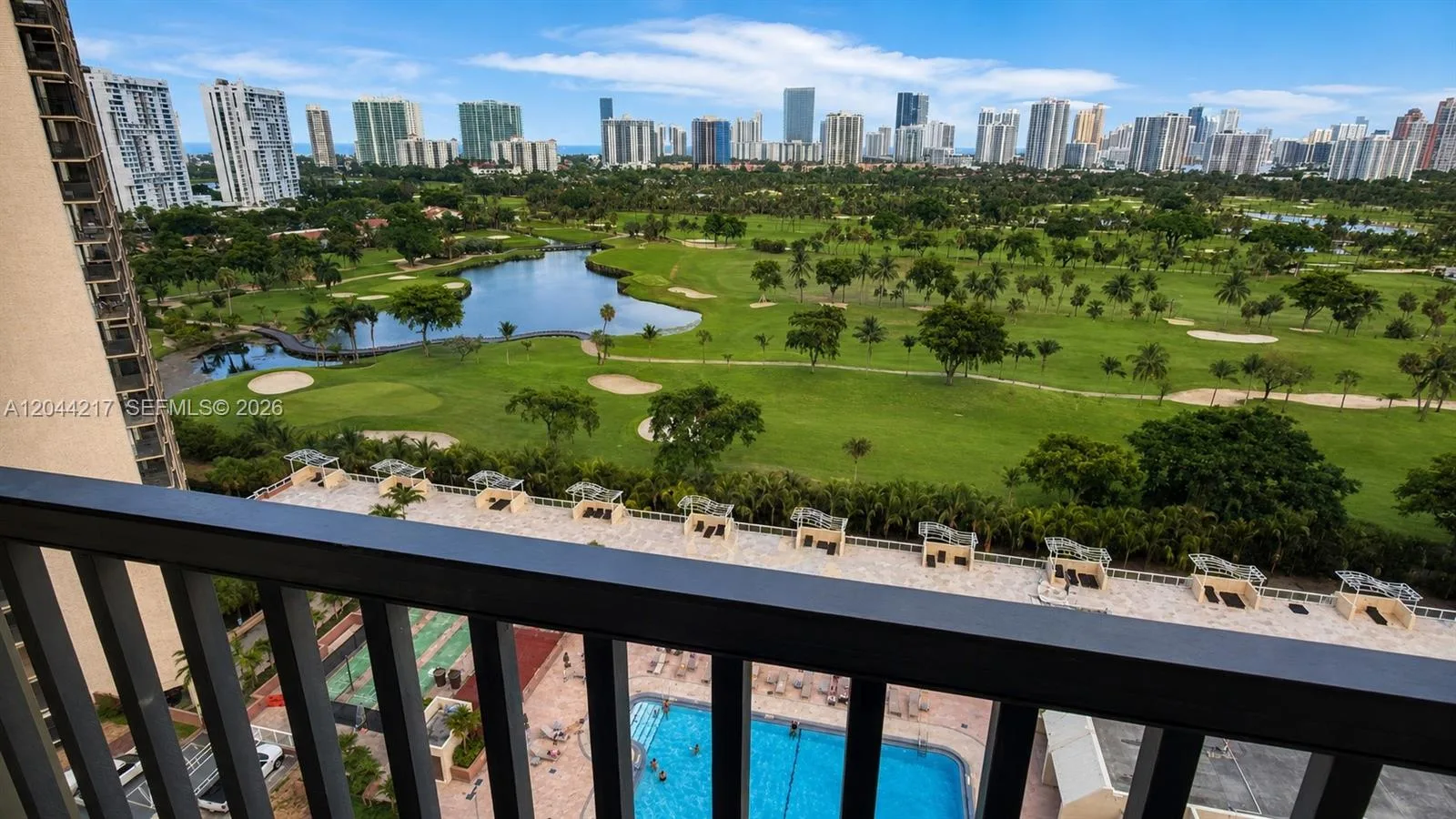 20301 W Country Club Dr # 1826, Aventura, FL 33180
