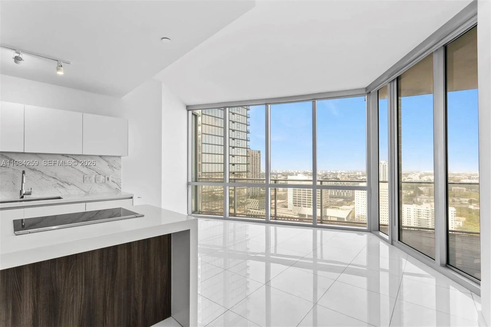 851 NE 1st Ave # 3010, Miami, FL 33132