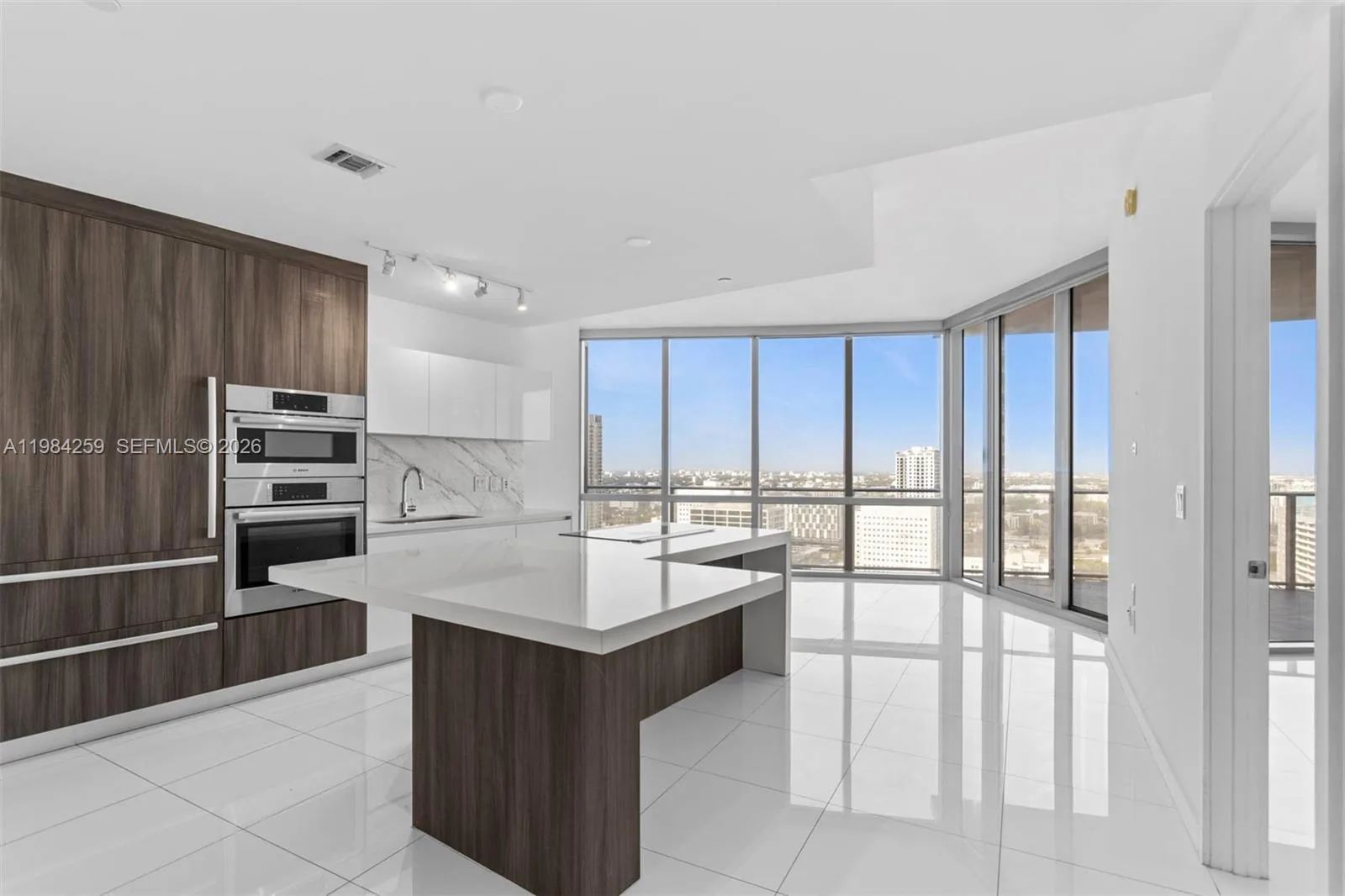 851 NE 1st Ave # 3010, Miami, FL 33132 photo 2