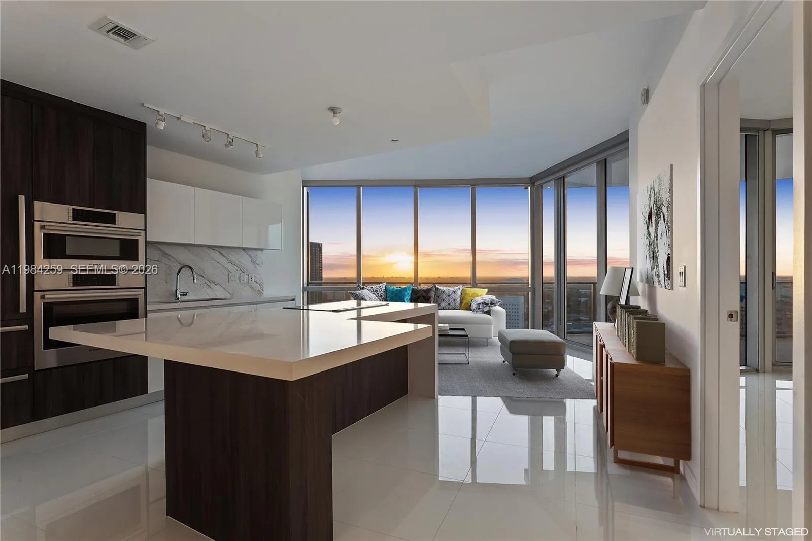 851 NE 1st Ave # 3010, Miami, FL 33132 photo 4