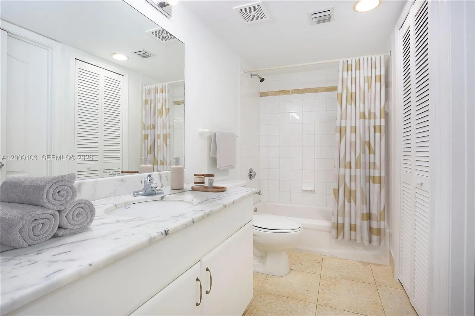 1200 Brickell Bay Dr # 1614, Miami, FL 33131 photo 10