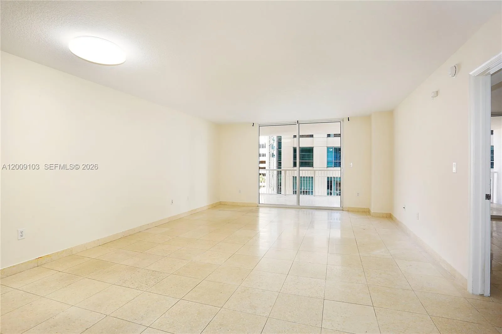1200 Brickell Bay Dr # 1614, Miami, FL 33131 photo 4