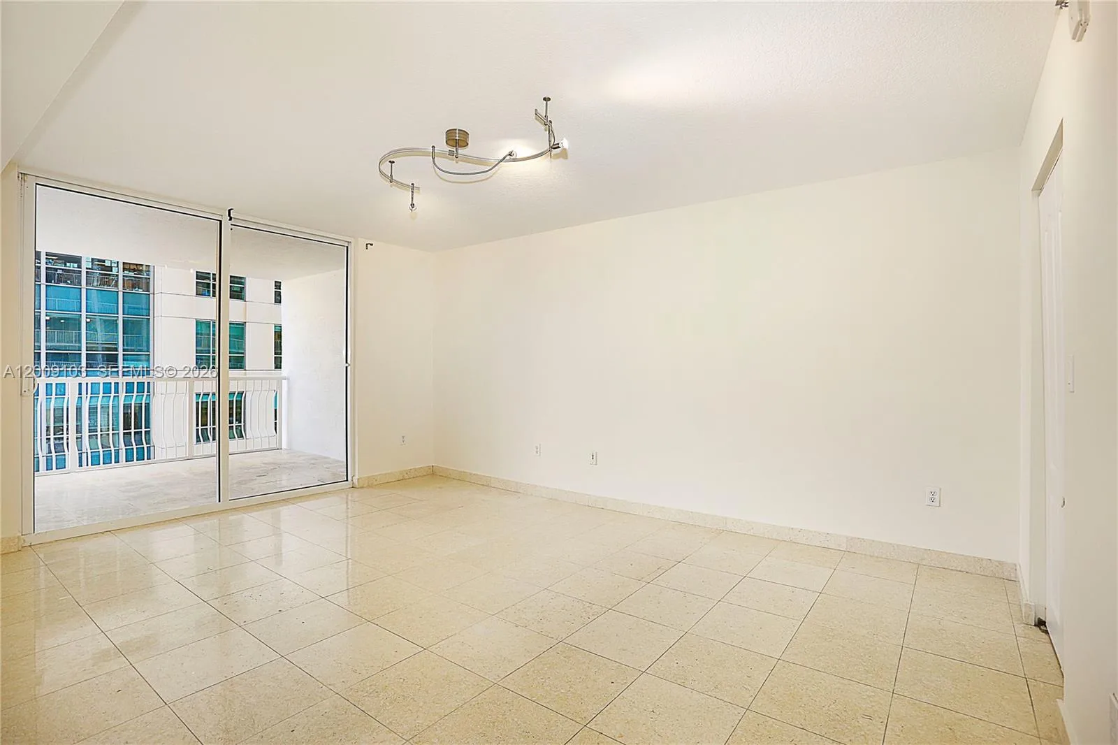 1200 Brickell Bay Dr # 1614, Miami, FL 33131 photo 9