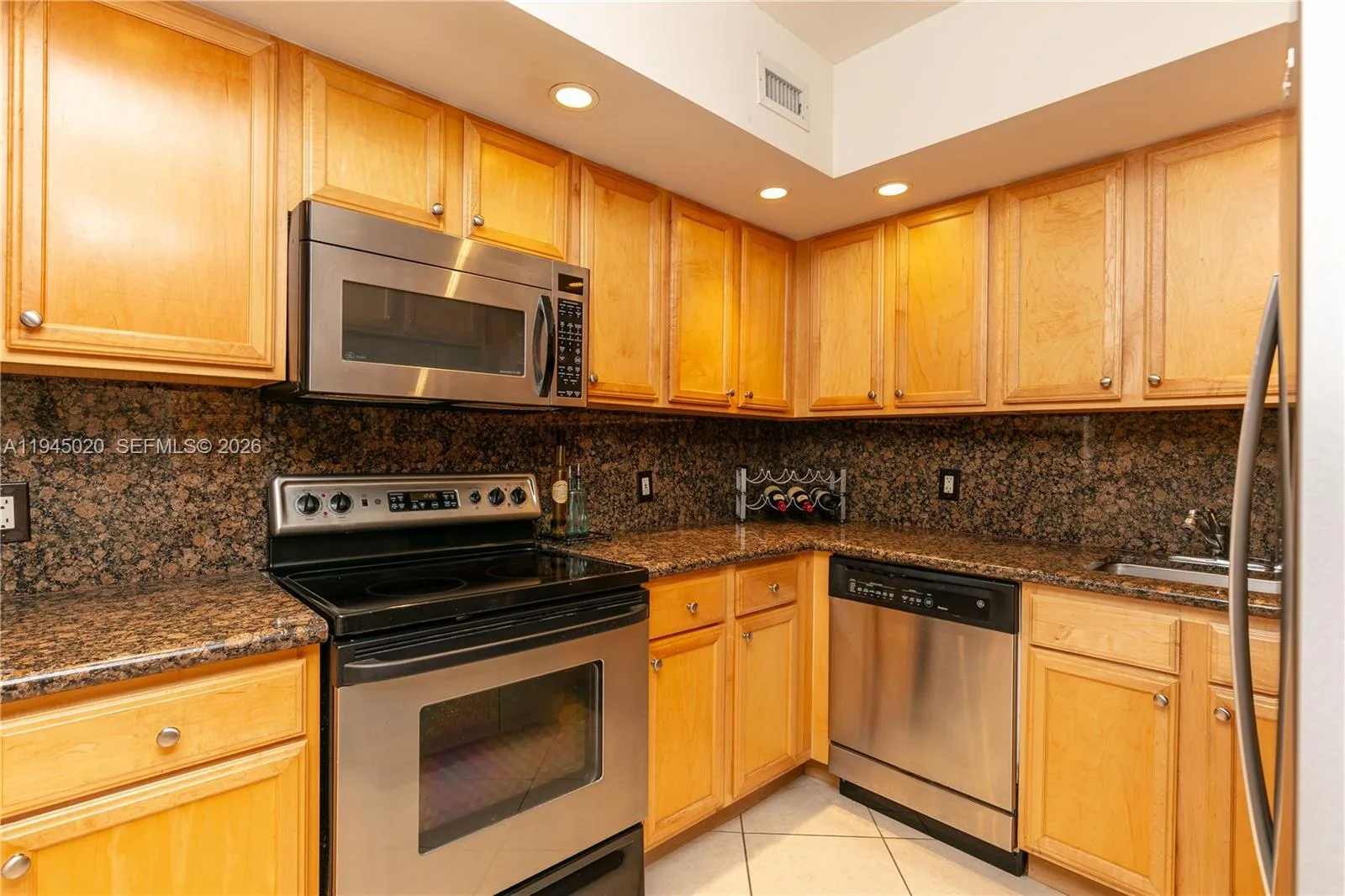 5600 Collins Ave # 17J, Miami Beach, FL 33140 photo 8