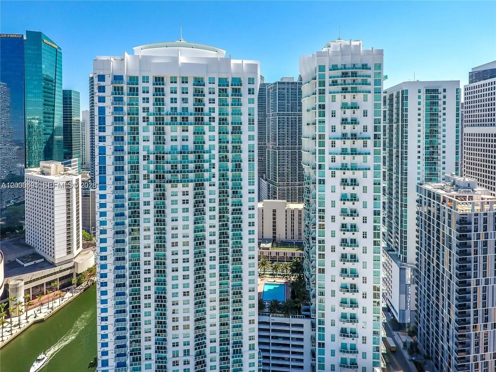 31 SE 5th St # 4212, Miami, FL 33131 photo 4