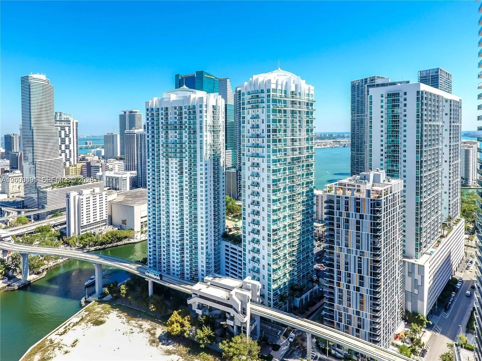 31 SE 5th St # 4212, Miami, FL 33131 photo 5