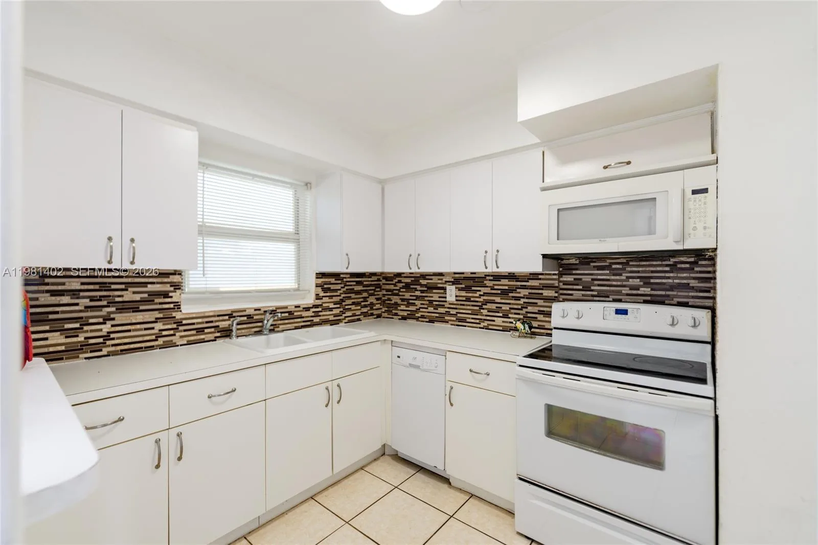 2225 NE 123rd St # 114, North Miami, FL 33181 photo 6