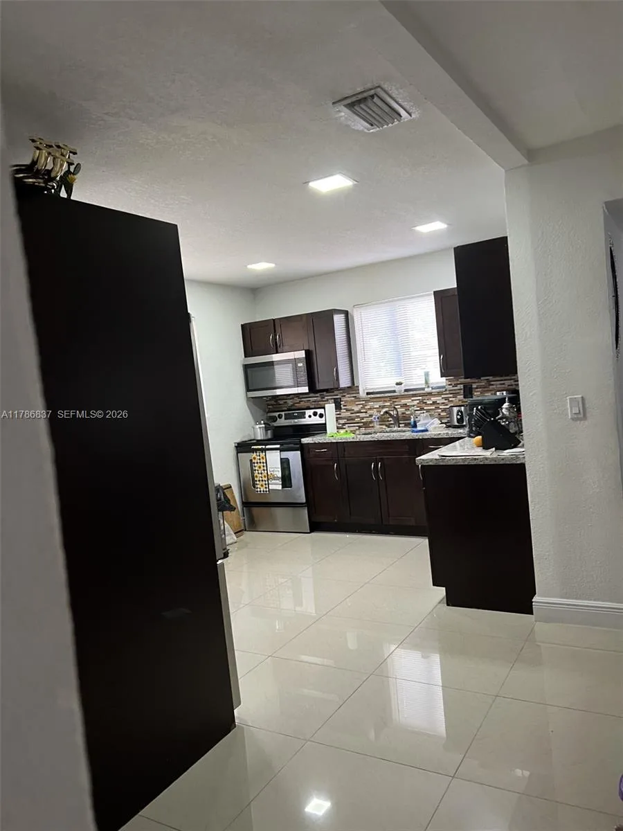 7225 SW 21st St, Miami, FL 33155 photo 7