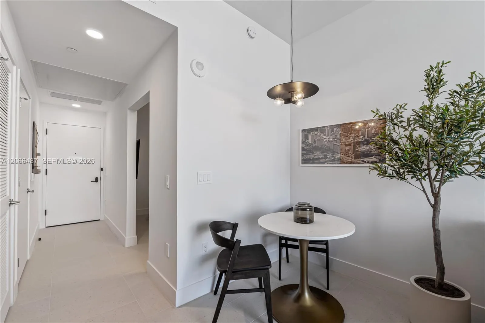 159 NE 6th St # 5103, Miami, FL 33132 photo 4